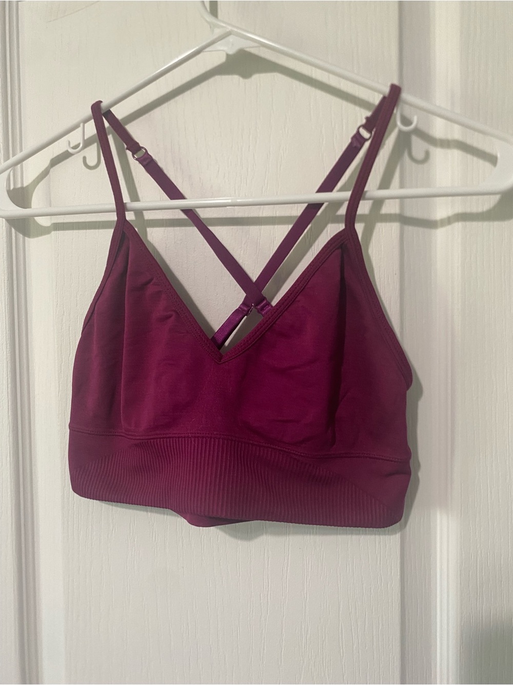 Women's Strappy V-Neck Bralette — Plum